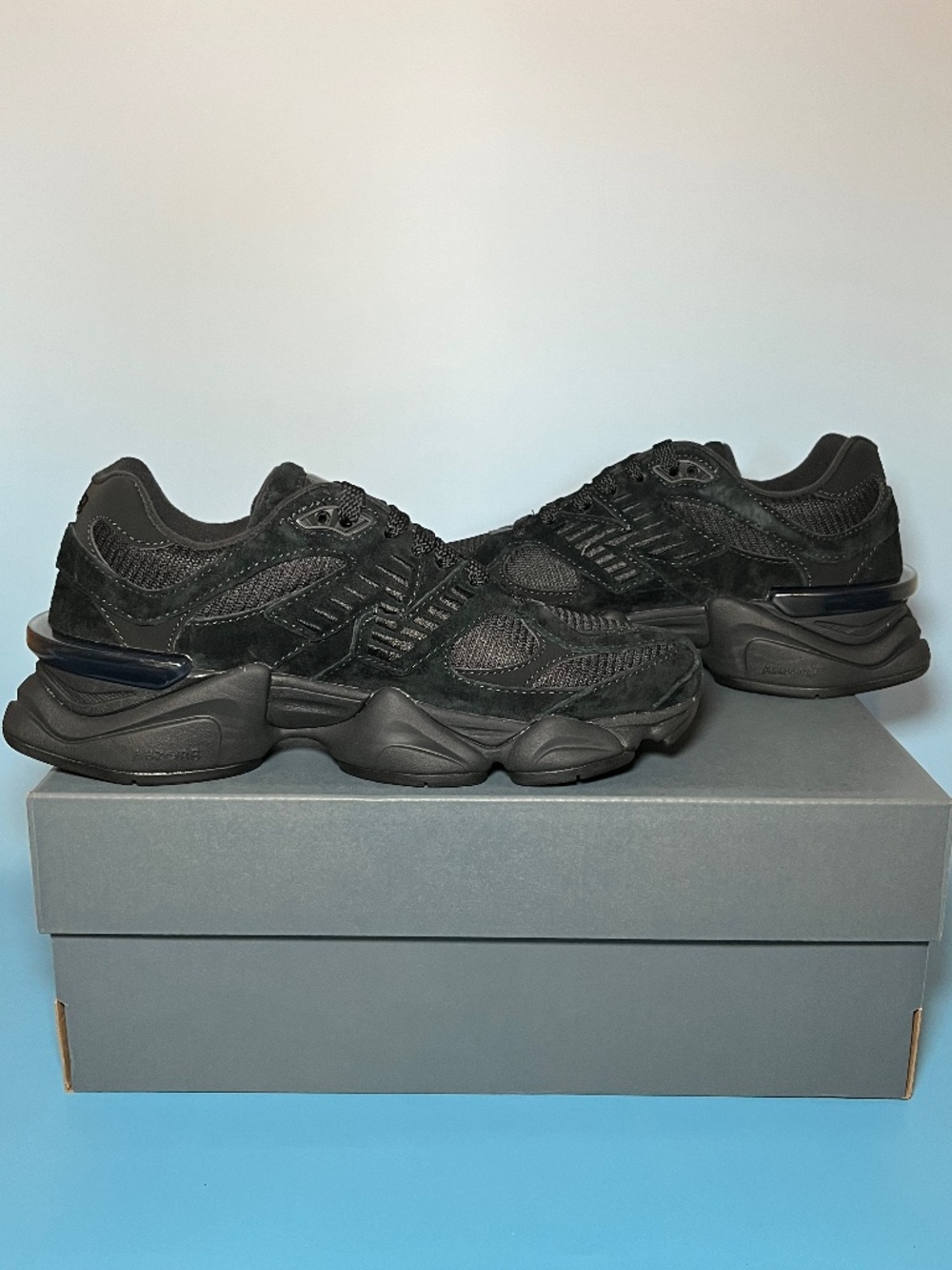 New Balance 9060 - Size 5 Mens